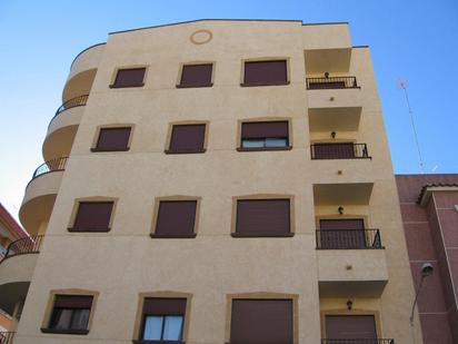 Vista exterior de Apartament en venda en Guardamar del Segura amb Calefacció i Balcó