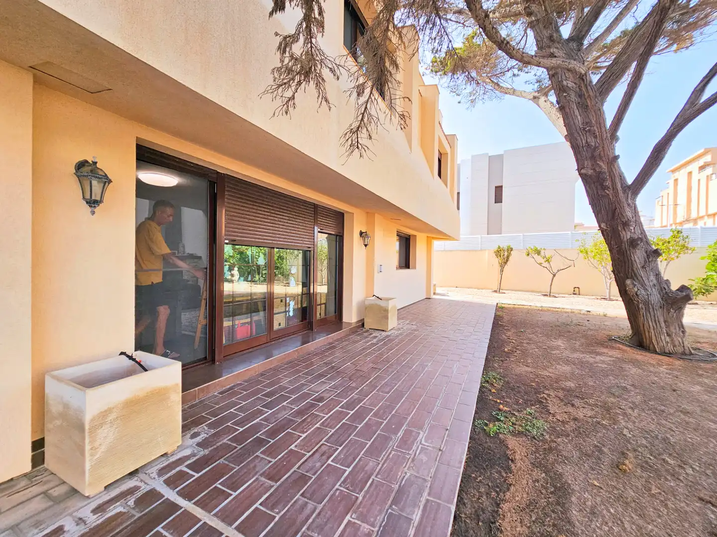 Vista exterior de Casa o xalet en venda en La Manga del Mar Menor amb Aire condicionat, Calefacció i Jardí privat