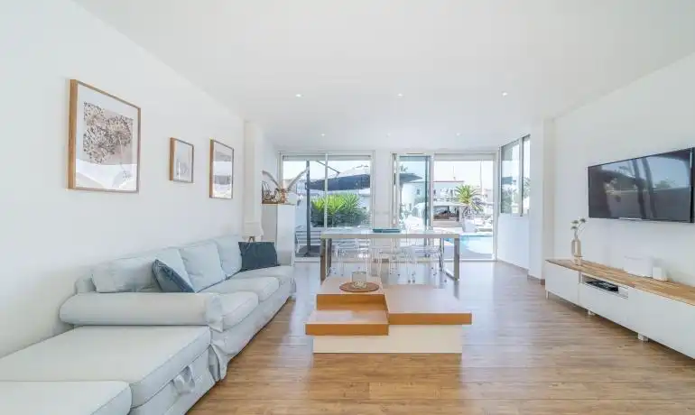 Maison avec piscine à vendre à Calle DEL PORT JOAN 51