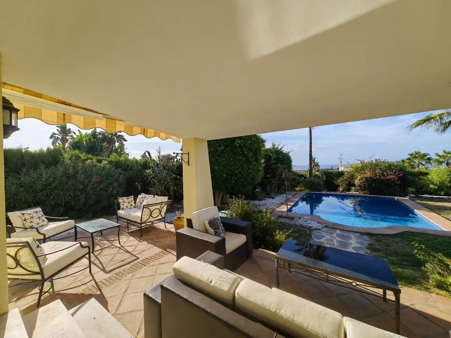 Jardí de Casa o xalet en venda en Estepona amb Aire condicionat, Jardí privat i Terrassa