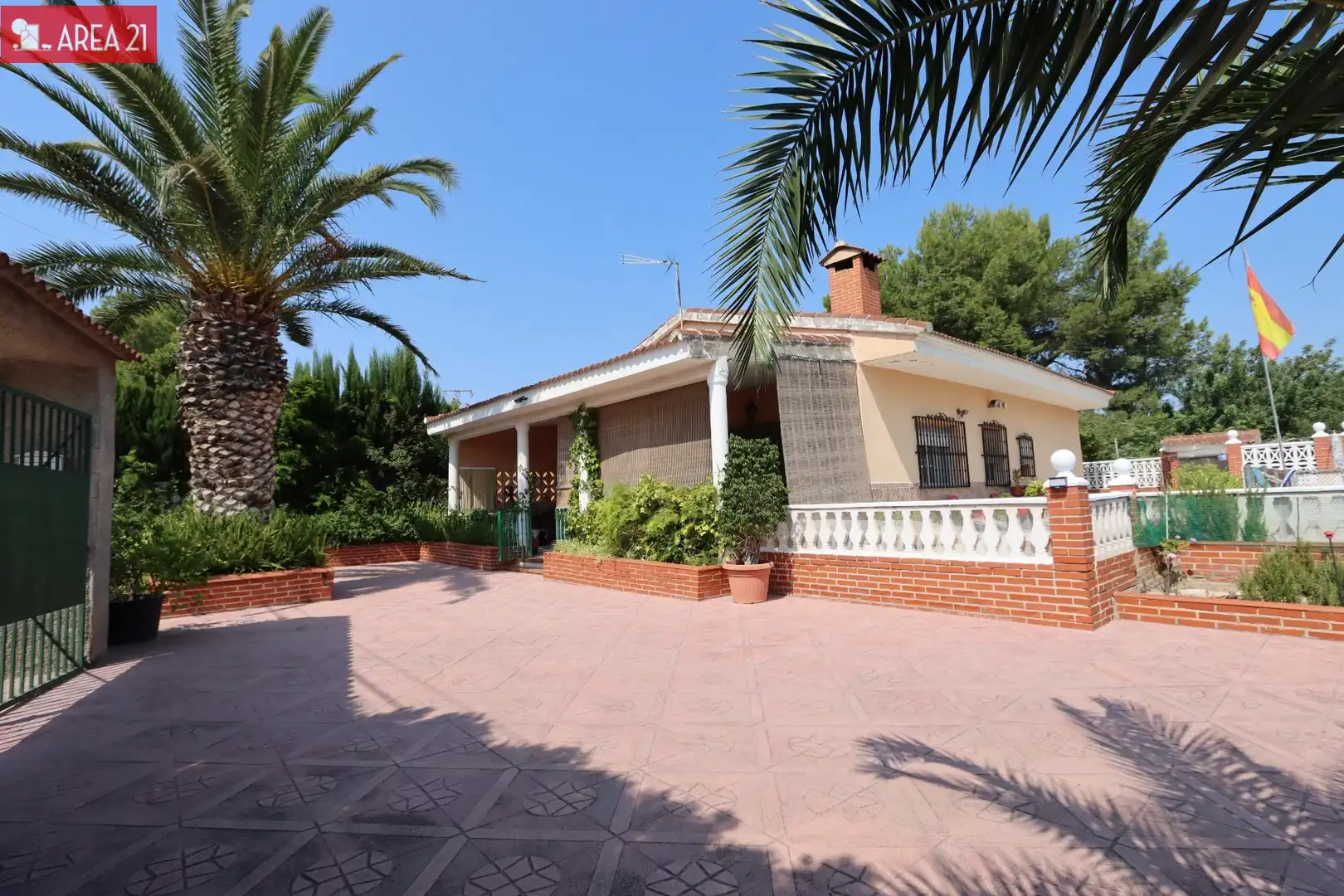 Exterior view of Houses for sale in Llíria  with Private garden, Terrace and Storage room