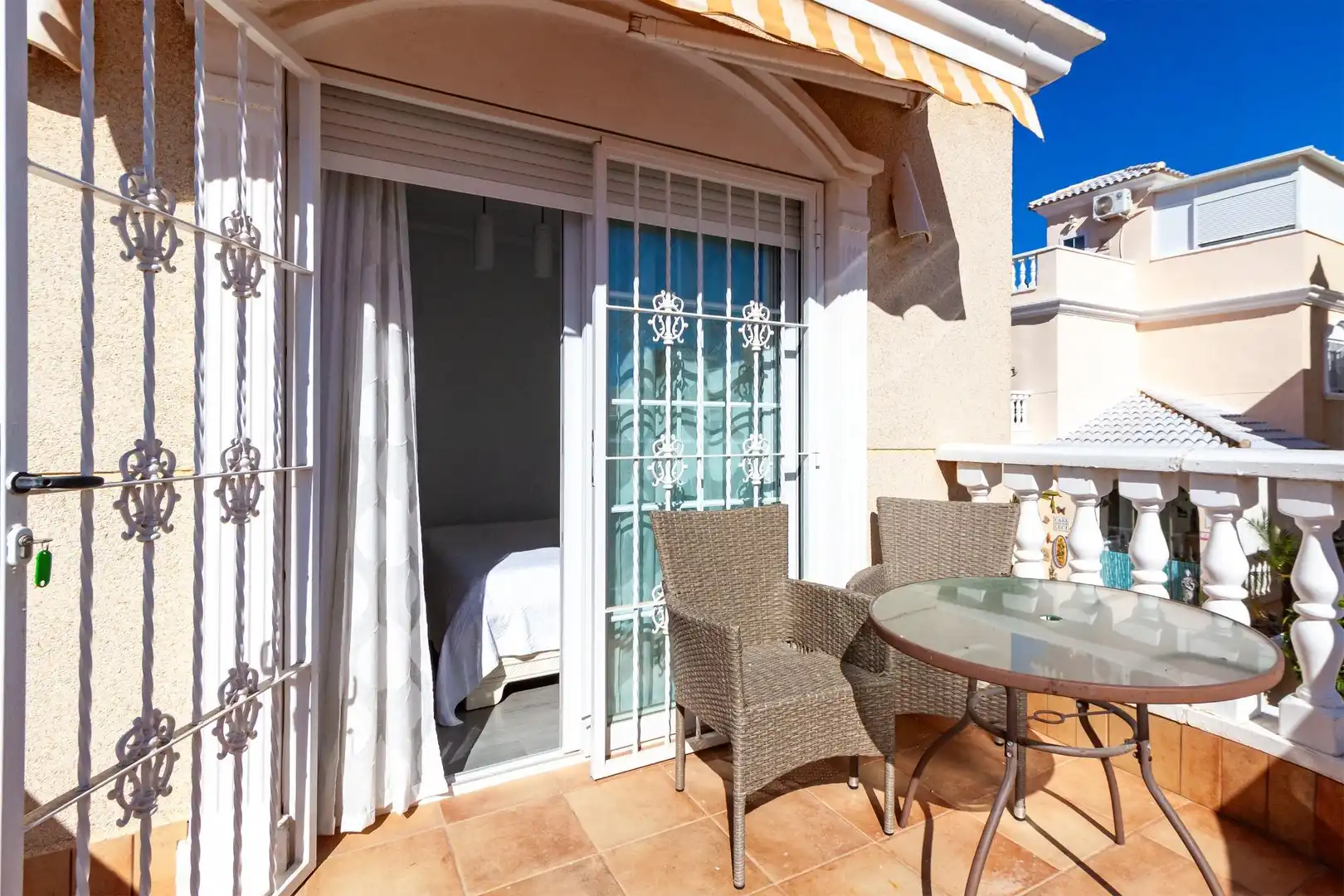 Terrassa de Casa o xalet en venda en Orihuela amb Aire condicionat, Calefacció i Jardí privat