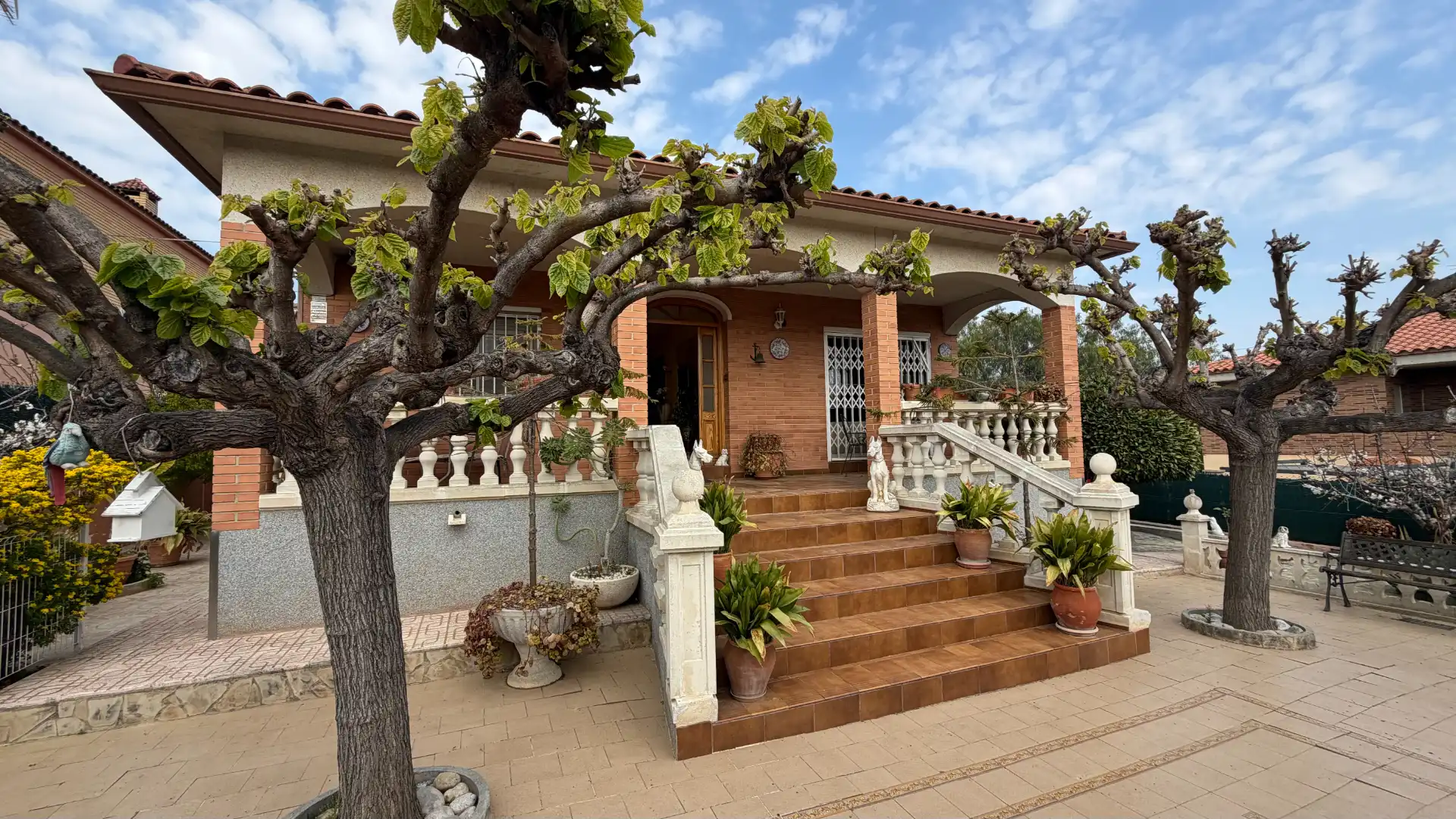 Vista exterior de Casa o chalet en venta en El Catllar  con Calefacción, Jardín privado y Terraza