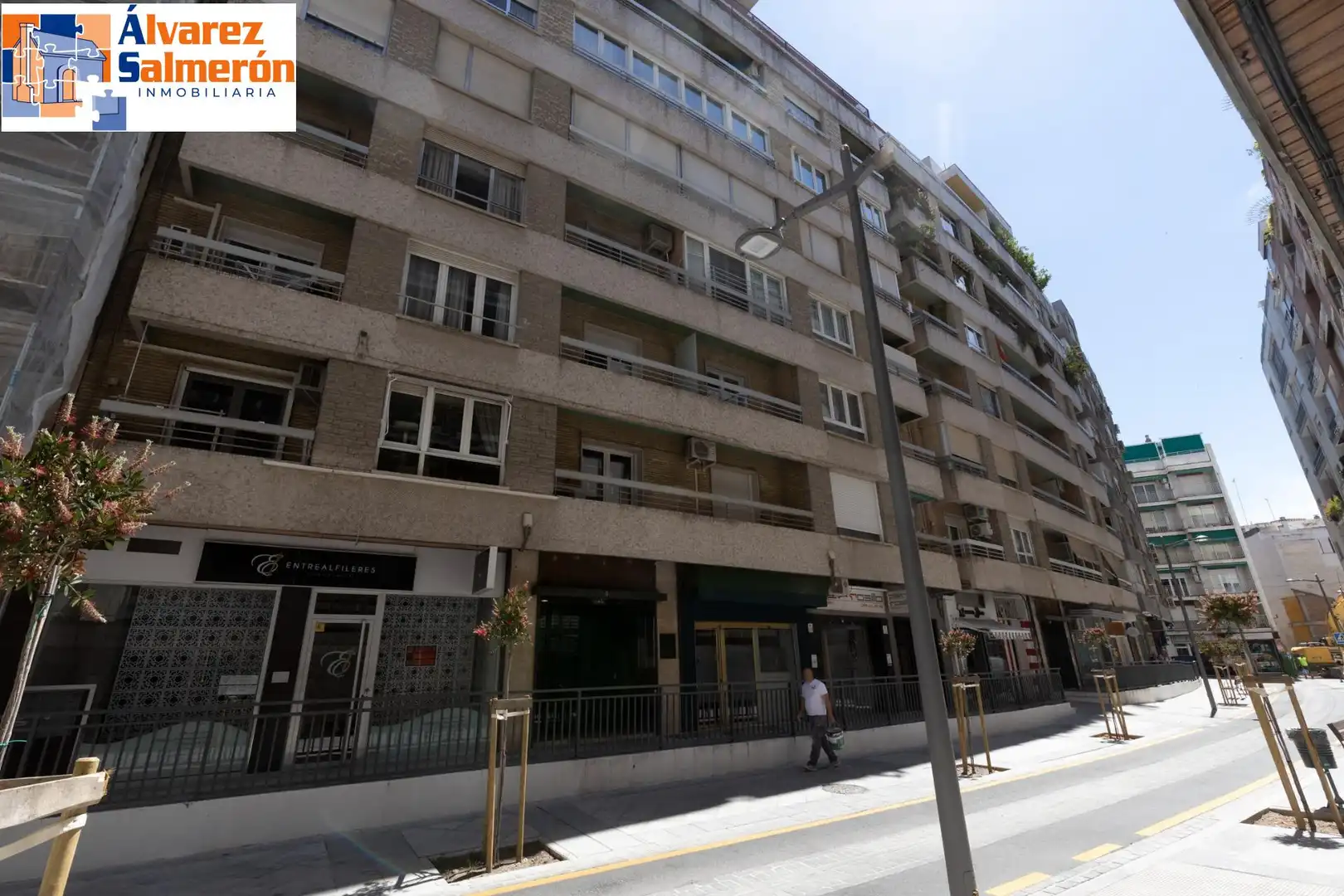 Vista exterior de Piso en venta en Granada