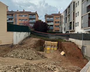 Aparcament de Casa adosada en venda en Rubí amb Aire condicionat, Calefacció i Jardí privat
