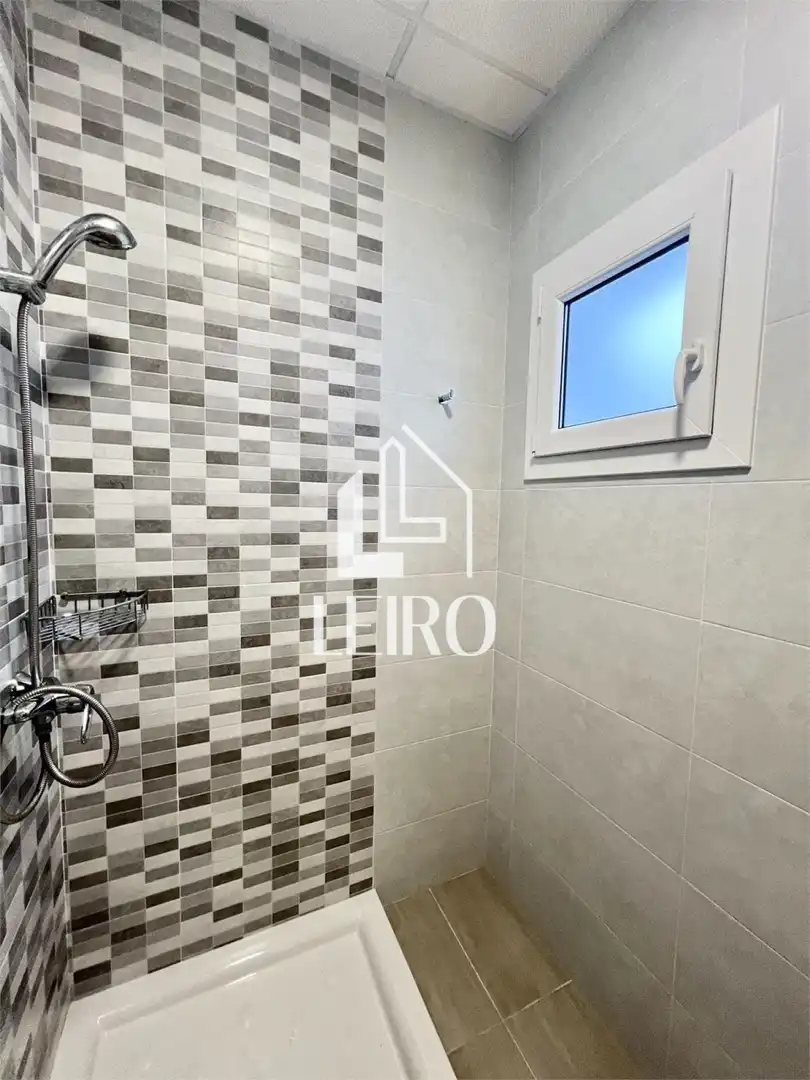 Bathroom of Commercial properties for rent in Vilanova de Arousa