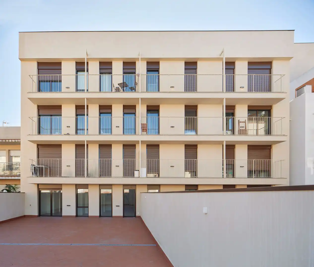 Vista exterior de Piso en venta en Santa Coloma de Gramenet con Aire acondicionado, Calefacción y Terraza