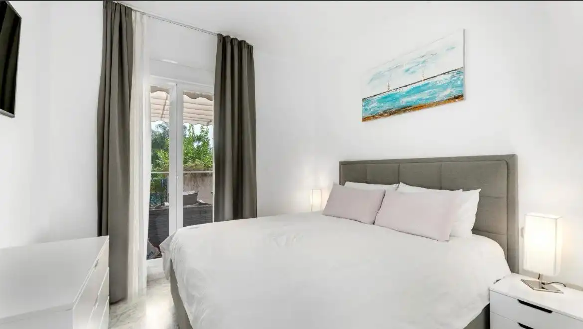 Apartamento con piscina en venta en Milla de Oro, imagen 5