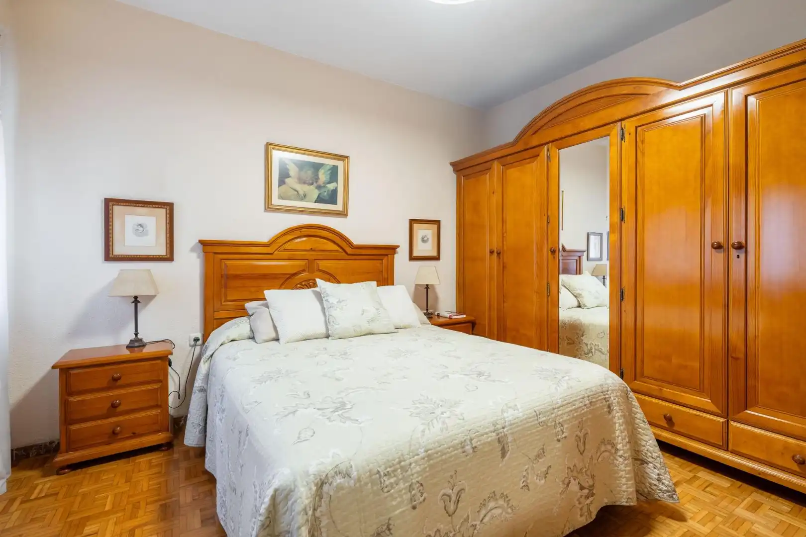 Dormitori de Pis en venda en Almería amb Aire condicionat, Calefacció i Parquet