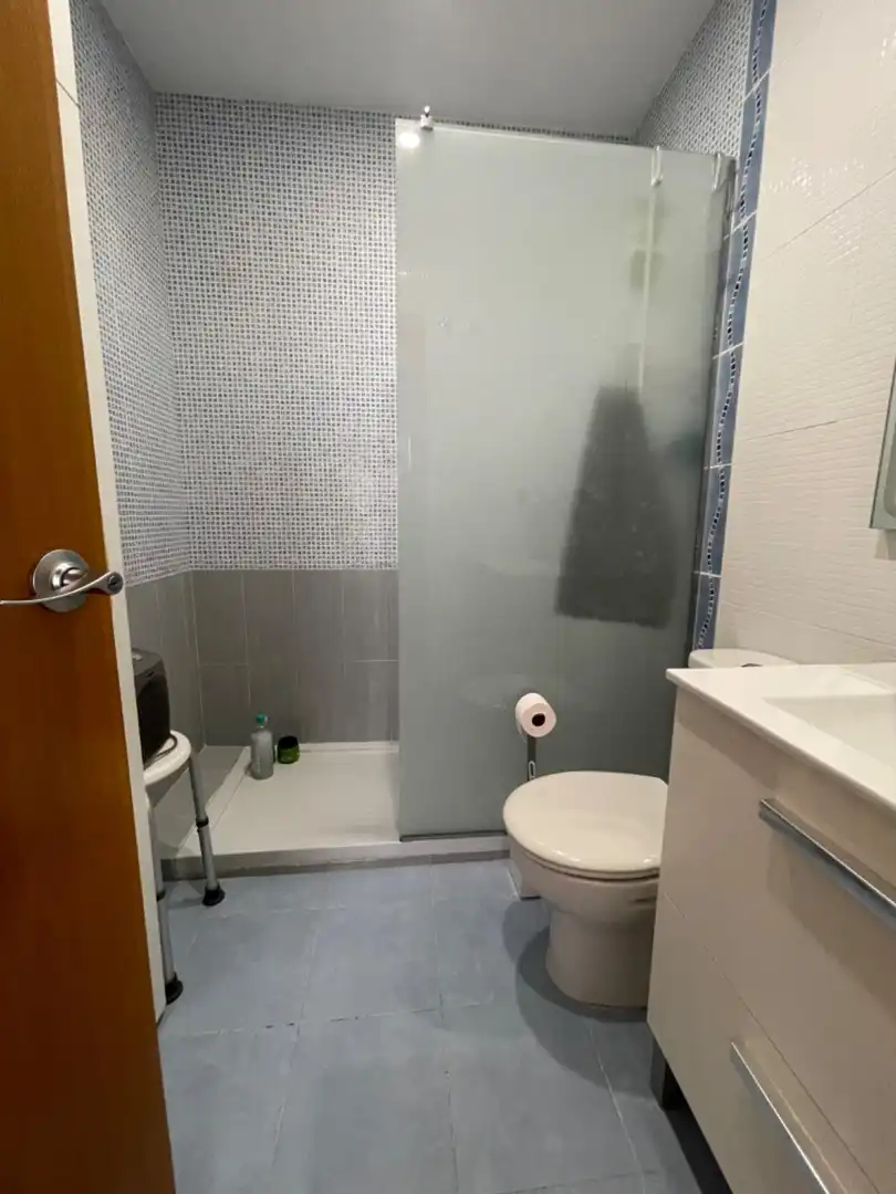 Baño de Piso en venta en Vilamarxant con Aire acondicionado, Trastero y Amueblado