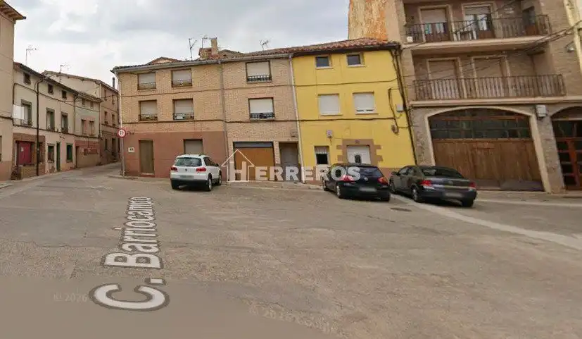 Vista exterior de Casa adosada en venda en Alesanco amb Calefacció