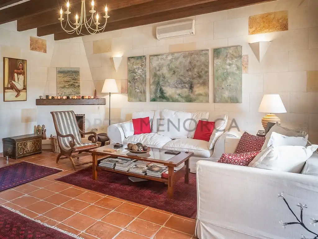 Sala d'estar de Finca rústica en venda en Maó - Mahón amb Aire condicionat, Calefacció i Piscina