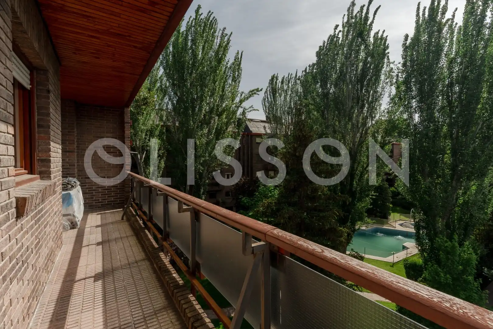 Terrassa de Dúplex en venda en Madrid amb Calefacció i Piscina comunitària