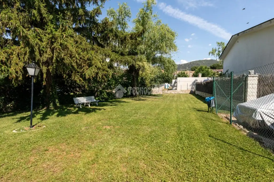 Casa adosada en venta en Hoyo de Manzanares con Aire acondicionado, Calefacción y Jardín privado