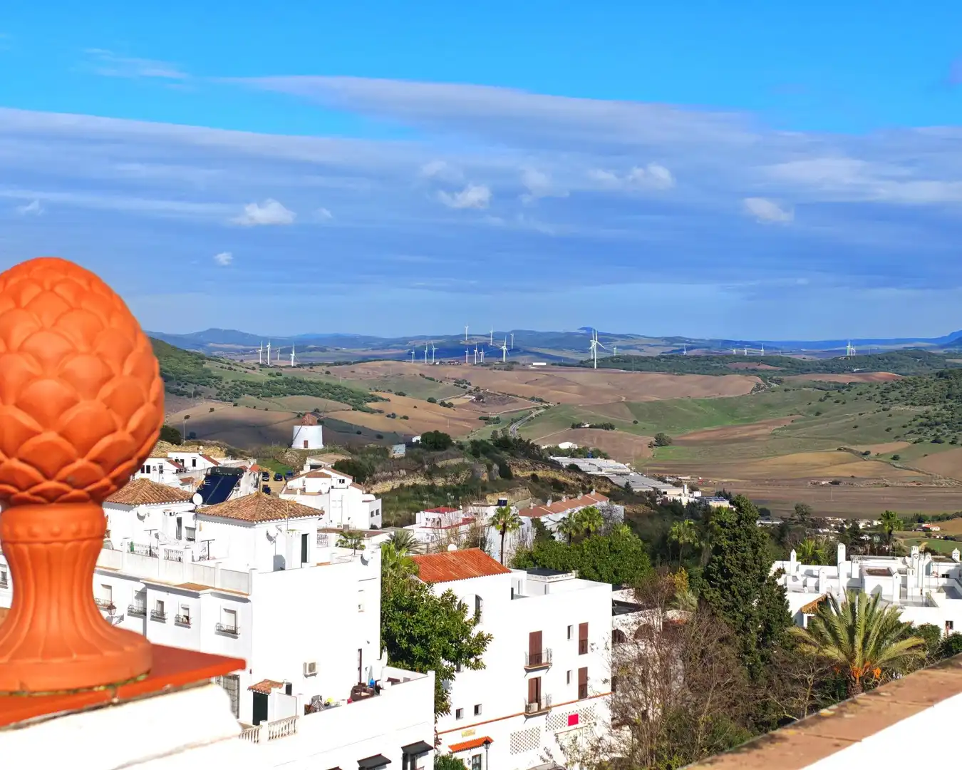 Vista exterior de Casa o xalet en venda en Vejer de la Frontera amb Aire condicionat, Terrassa i Moblat