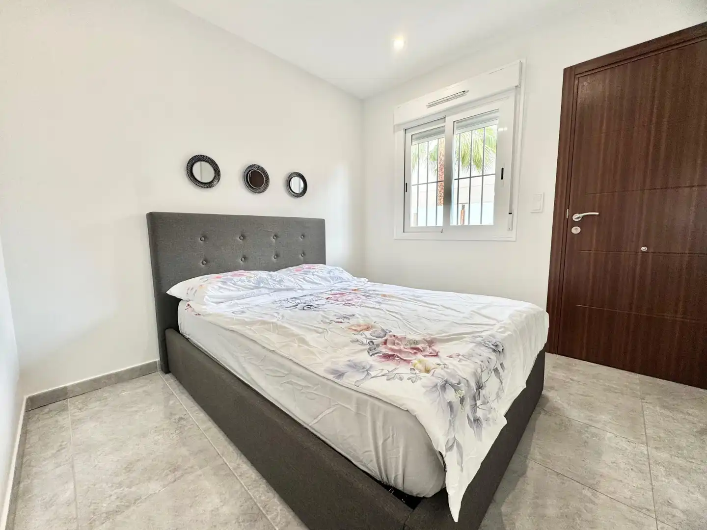 Dormitori de Casa o xalet de lloguer en Torrevieja amb Aire condicionat, Piscina i Moblat