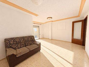 Wohnung mit Balkon zum Verkauf in Sueca ciudad