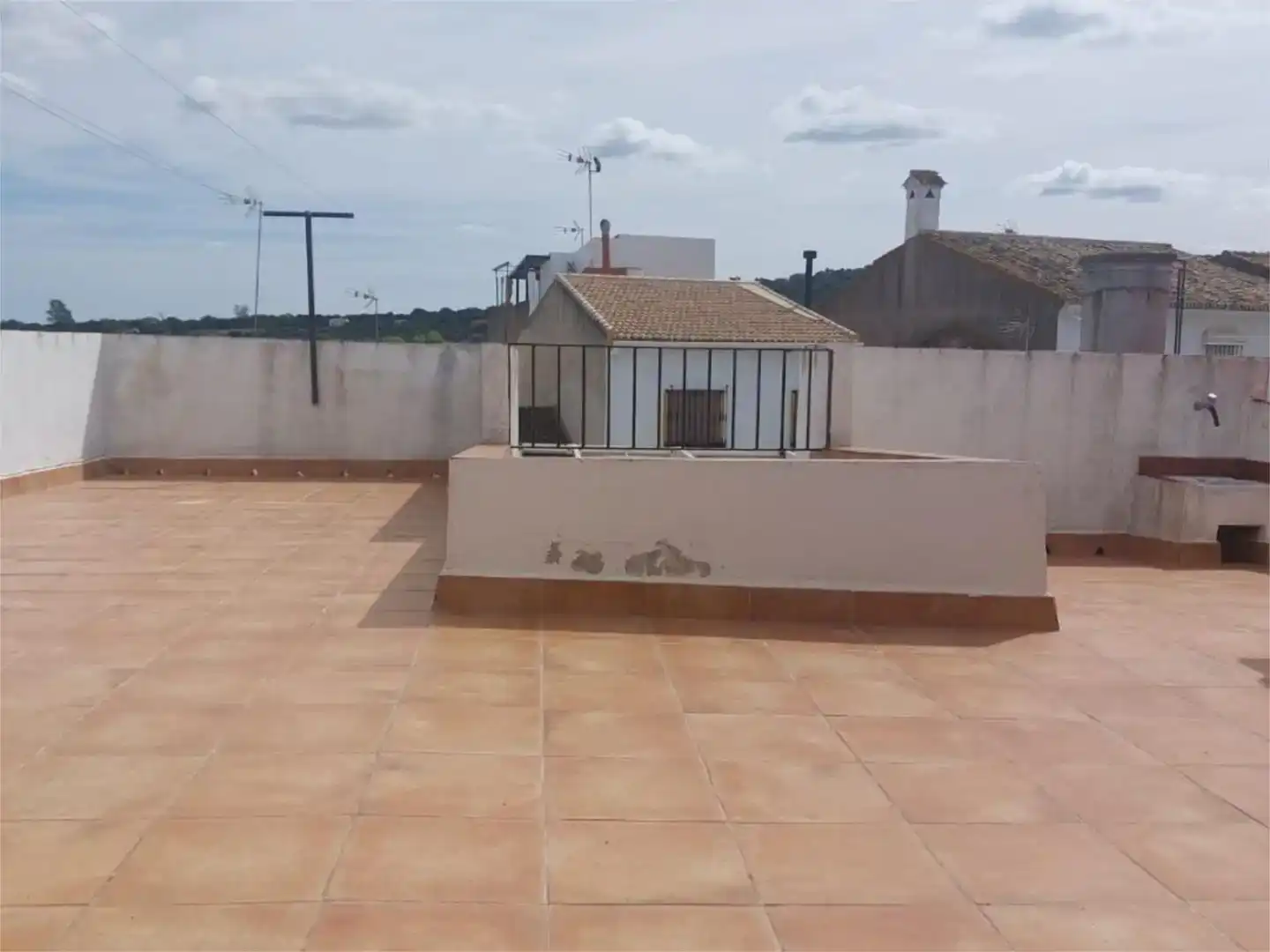 Terrassa de Casa adosada en venda en Castilblanco de los Arroyos amb Aire condicionat, Jardí privat i Traster
