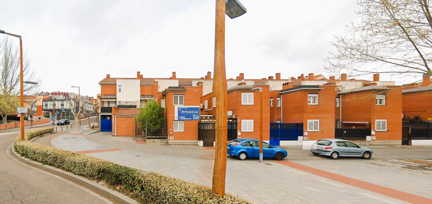 Exterior view of House or chalet for sale in Arroyo de la Encomienda  with Heating and Terrace