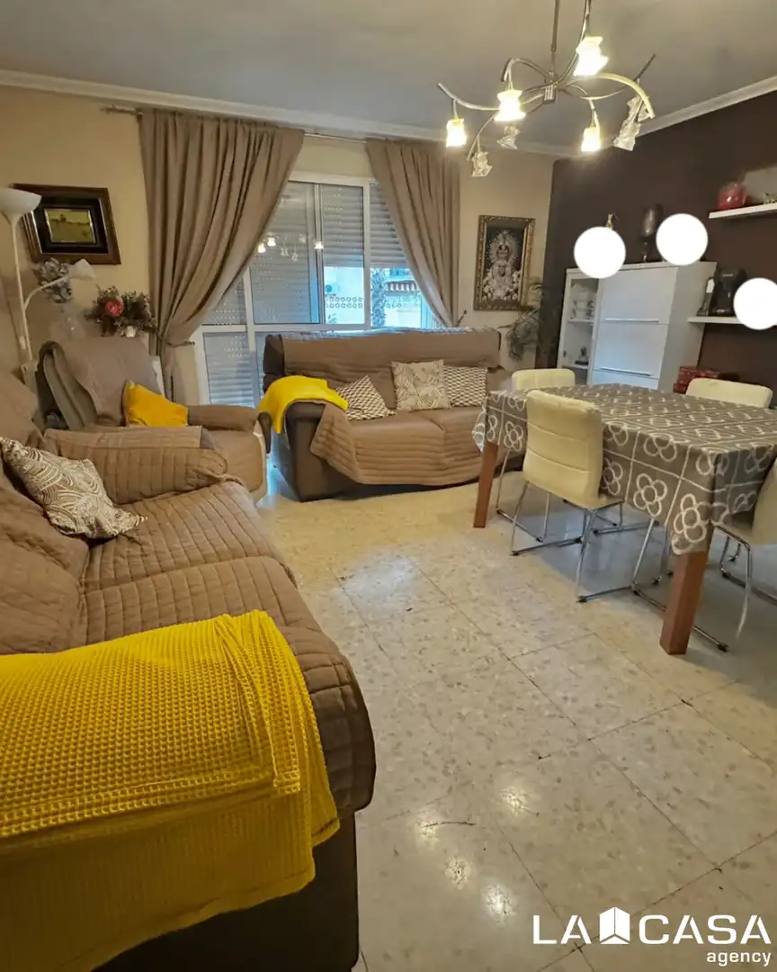 Sala de estar de Piso en venta en Sevilla con Balcón