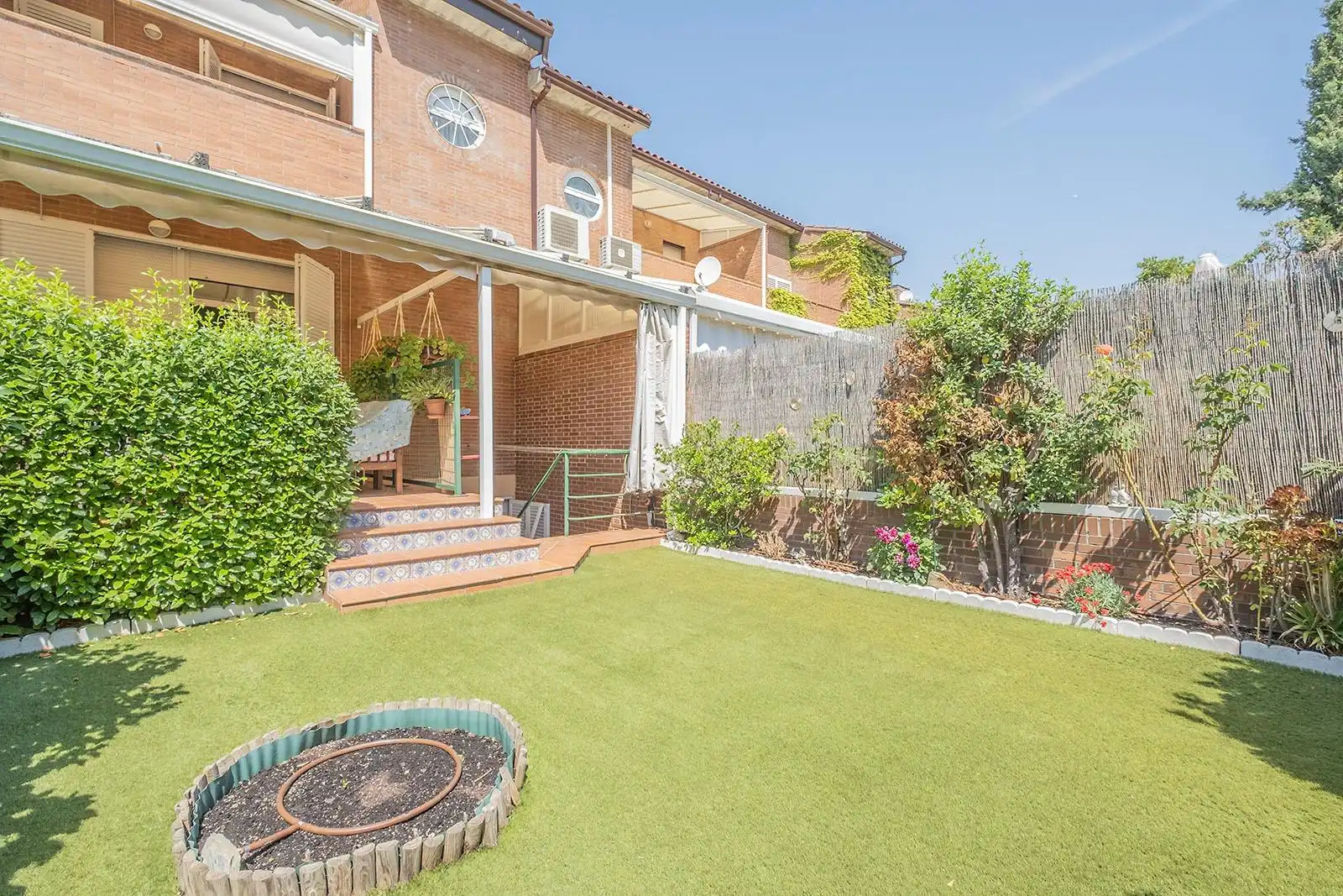 Terraza de Casa adosada en venta en Tres Cantos con Calefacción, Jardín privado y Parquet