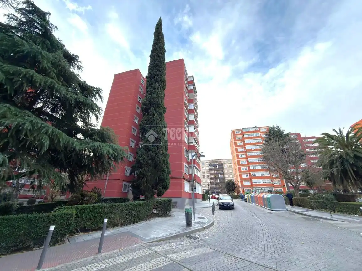 Vista exterior de Piso de alquiler en Alcorcón con Calefacción y Terraza