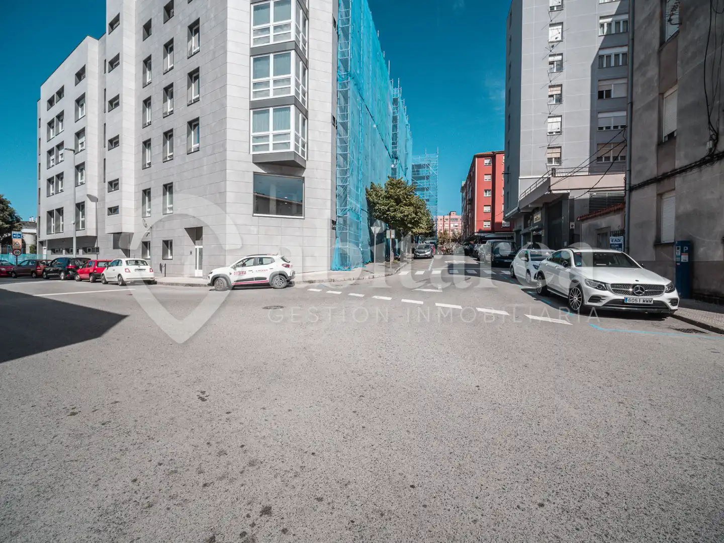 Vista exterior de Piso de alquiler en Santander con Jardín privado, Amueblado y Horno