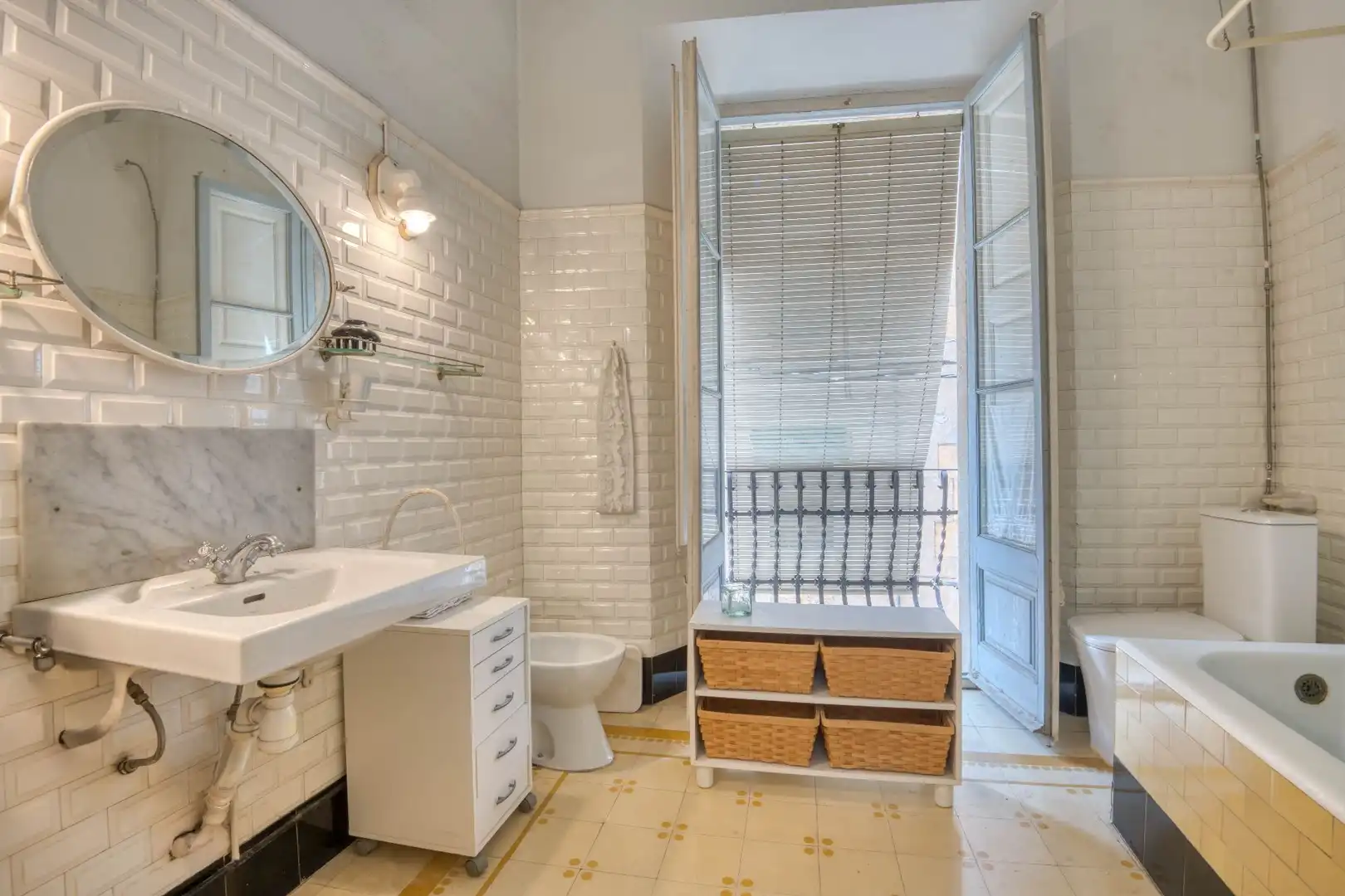 Baño de Finca rústica en venta en Torroella de Montgrí con Calefacción, Jardín privado y Terraza