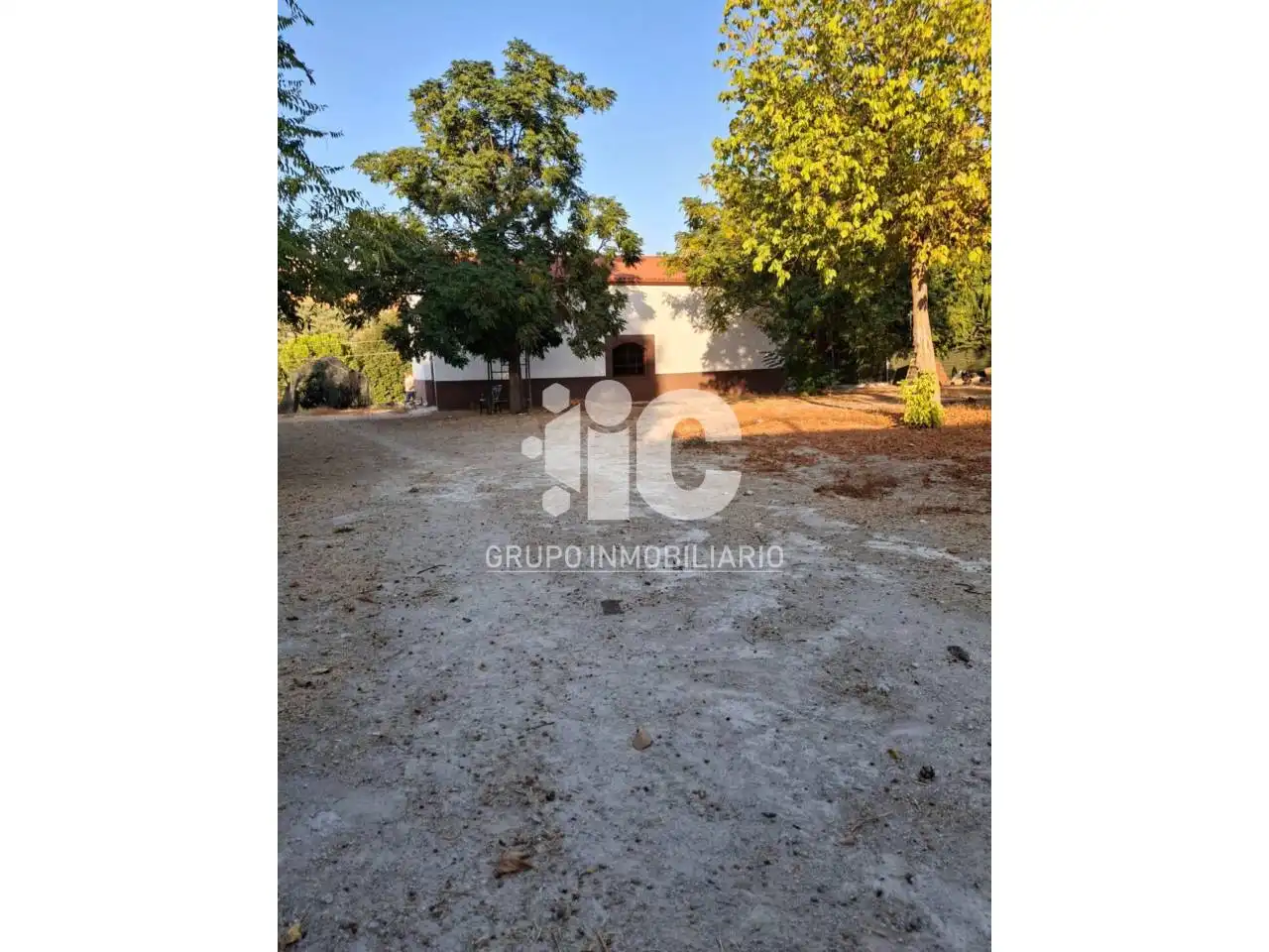 Terreny residencial en venda a Baena