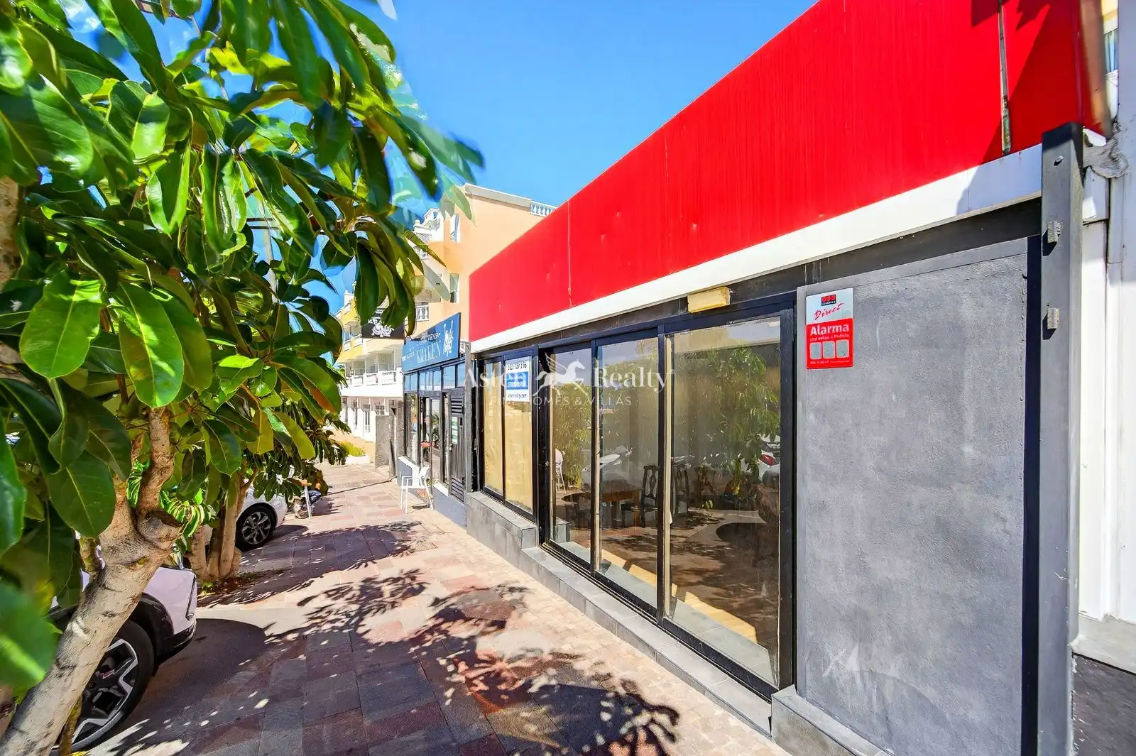 Vista exterior de Local en venta en Guía de Isora con Terraza y Alarma
