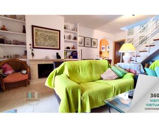 Living room of House or chalet for sale in Benicasim / Benicàssim  with Balcony