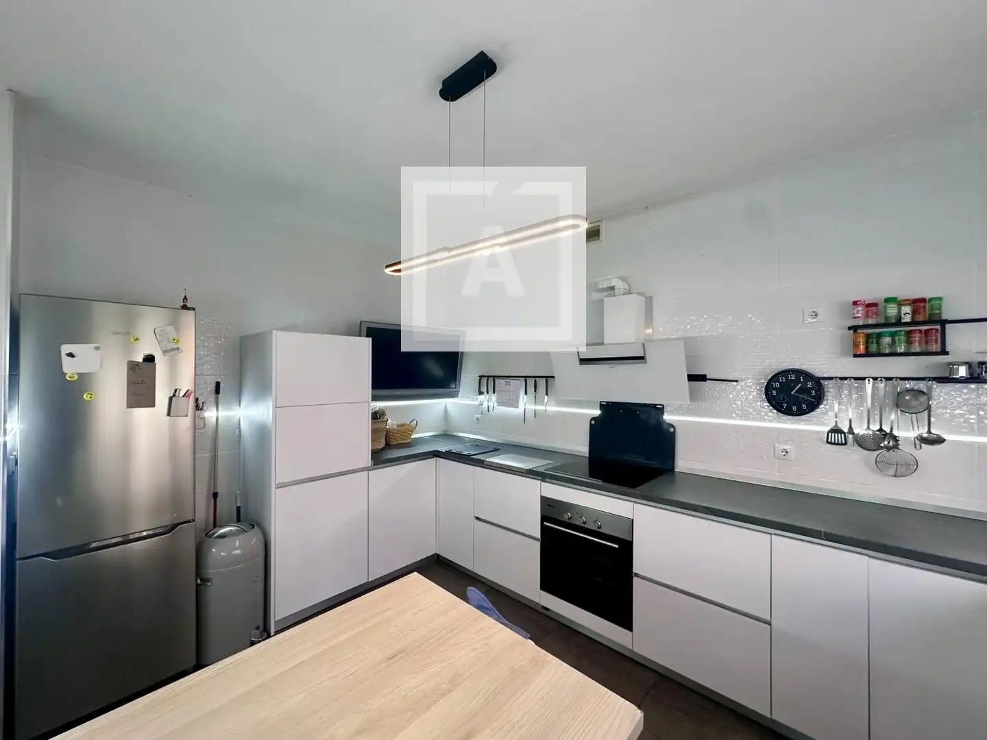 Cocina de Casa adosada en venta en Población de Arroyo con Aire acondicionado, Calefacción y Jardín privado