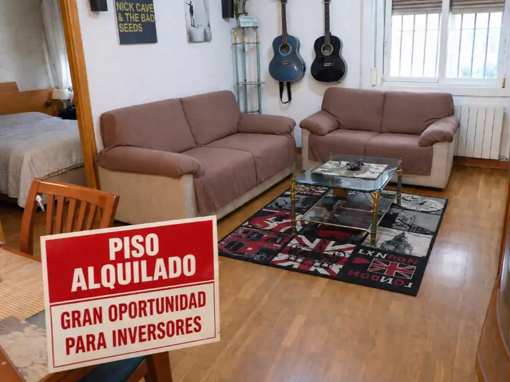 Wohnzimmer von Wohnung zum Verkauf in  Barcelona Capital mit Möbliert und Ofen