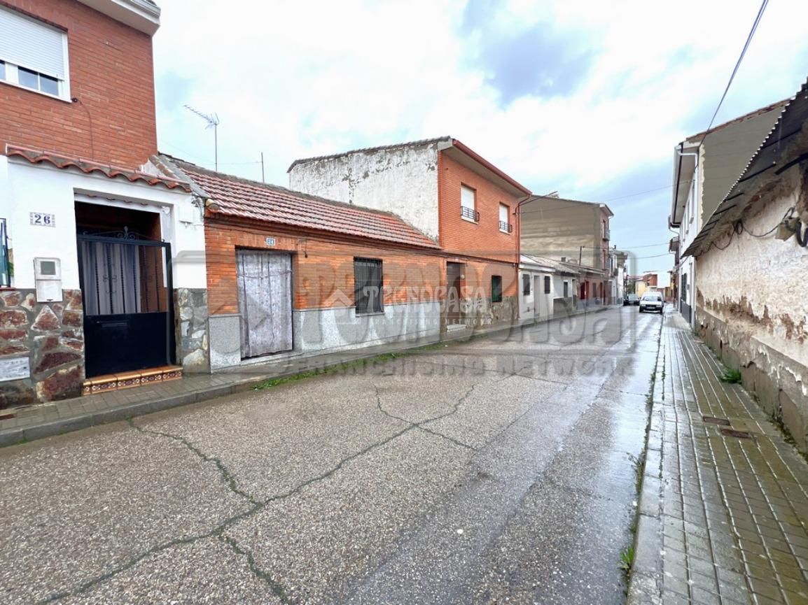 Casa adosada en venda a N/A, Consuegra