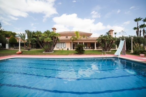 Piscina de Casa o xalet en venda en Elche / Elx amb Aire condicionat, Jardí privat i Terrassa