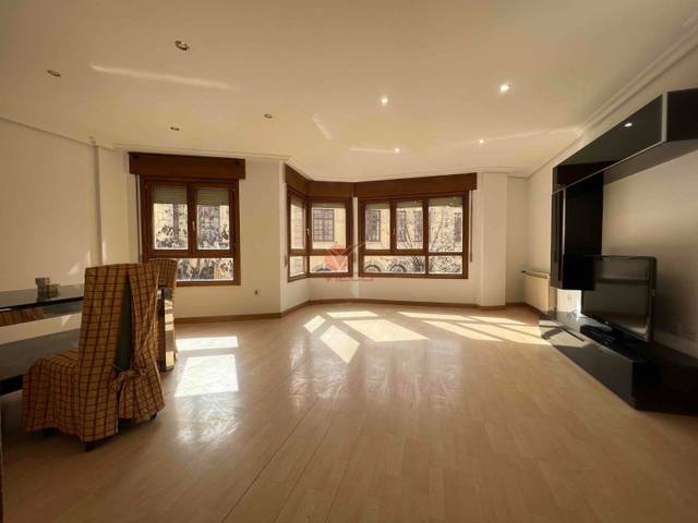 Piso en Venta en MAESTRO PRADAS en Centro