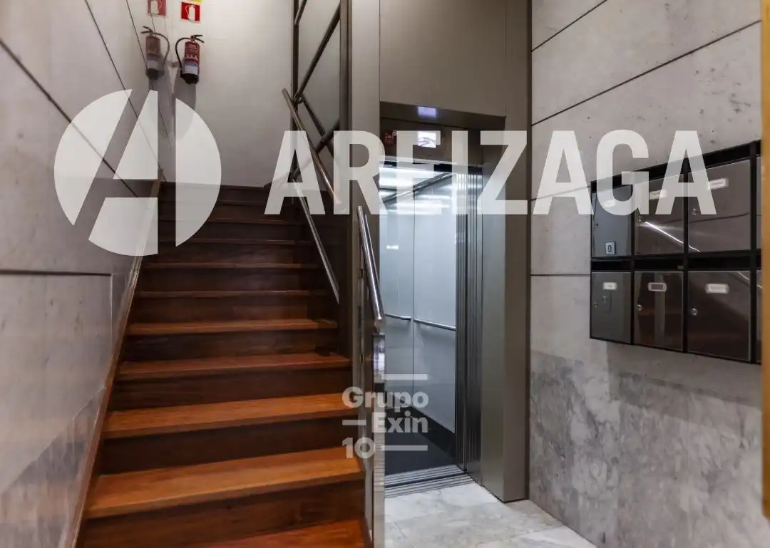 Dachboden zum Verkauf in Calle Legazpi, 6, Área Romántica