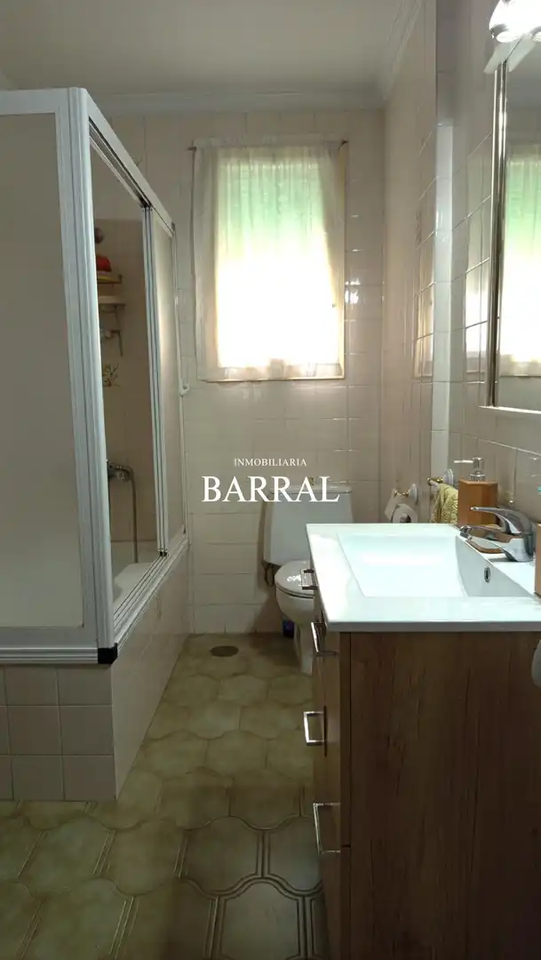 Baño de Piso en venta en Tudela con Calefacción y Trastero