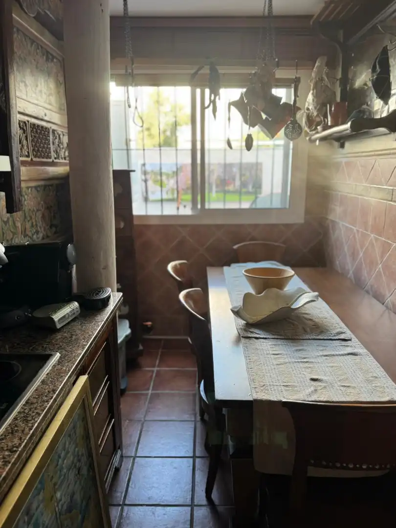 Cuina de Casa adosada en venda en Casares amb Jardí privat, Terrassa i Forn