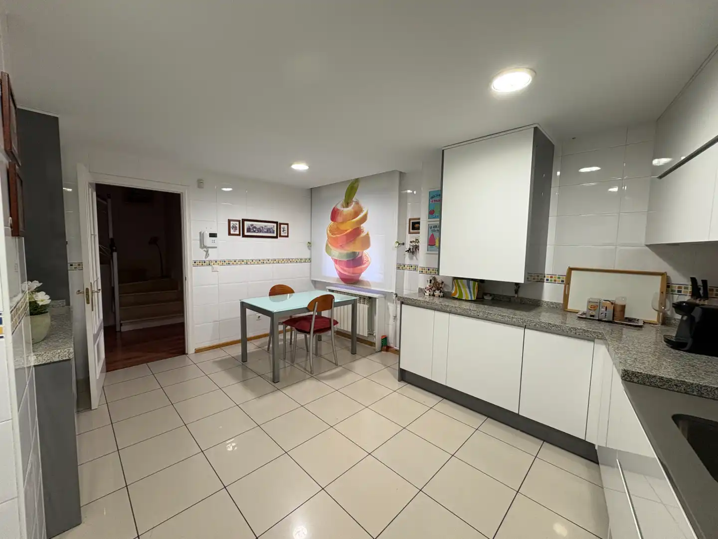 Cocina de Casa adosada en venta en Simancas con Aire acondicionado, Calefacción y Jardín privado