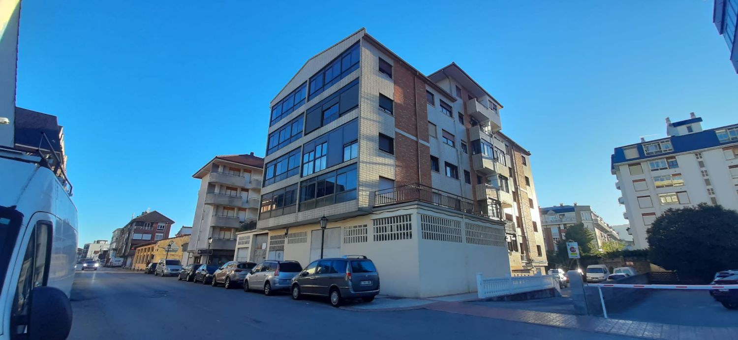 Exterior view of Flat for sale in Colindres  with Heating, Terrace and Storage room