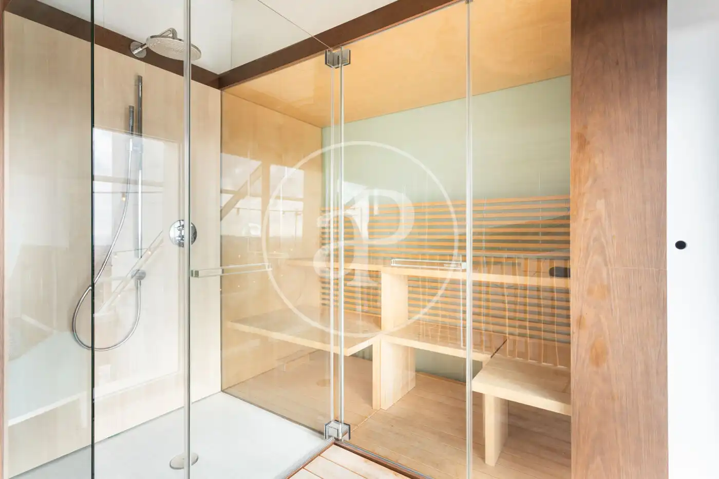 Houses for rent in Carrer de Josep Serrano, Can Baró
