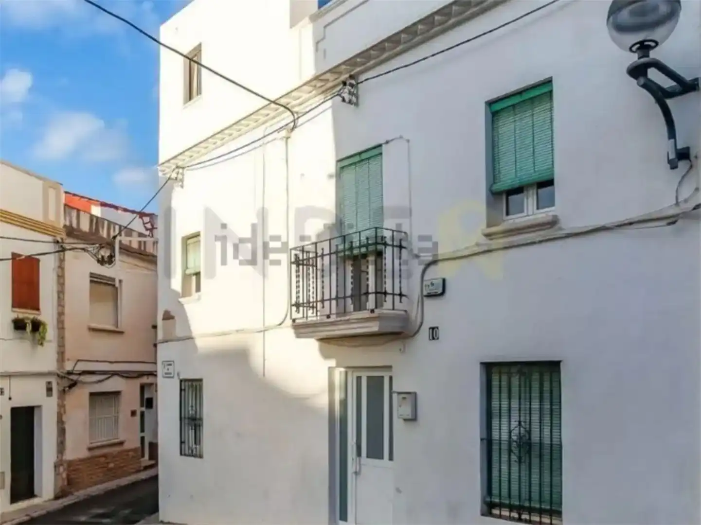 Vista exterior de Casa o xalet en venda en Cubelles amb Balcó