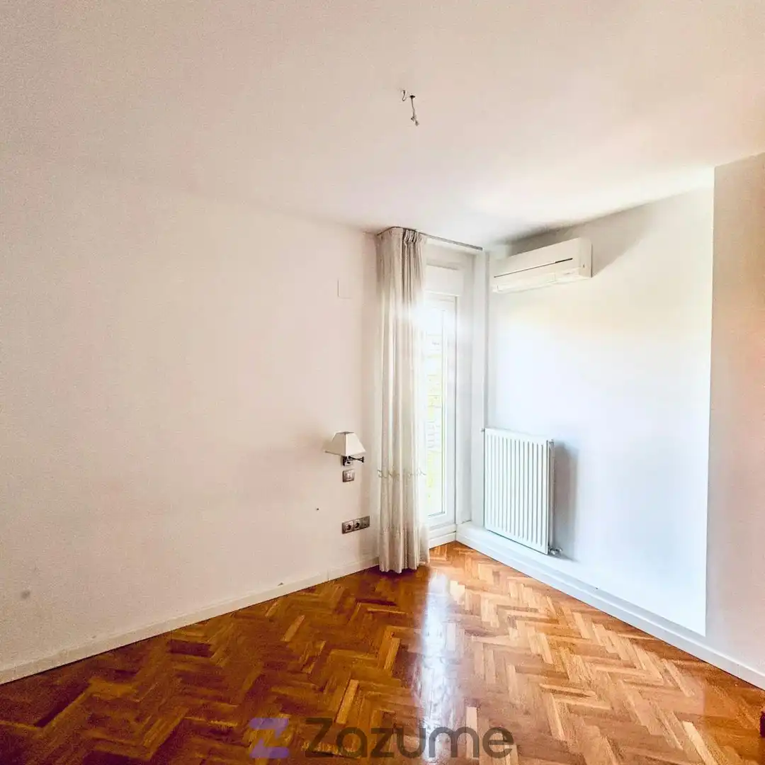 Habitación de Apartamento de alquiler en Zaragoza con Aire acondicionado, Calefacción y Parquet