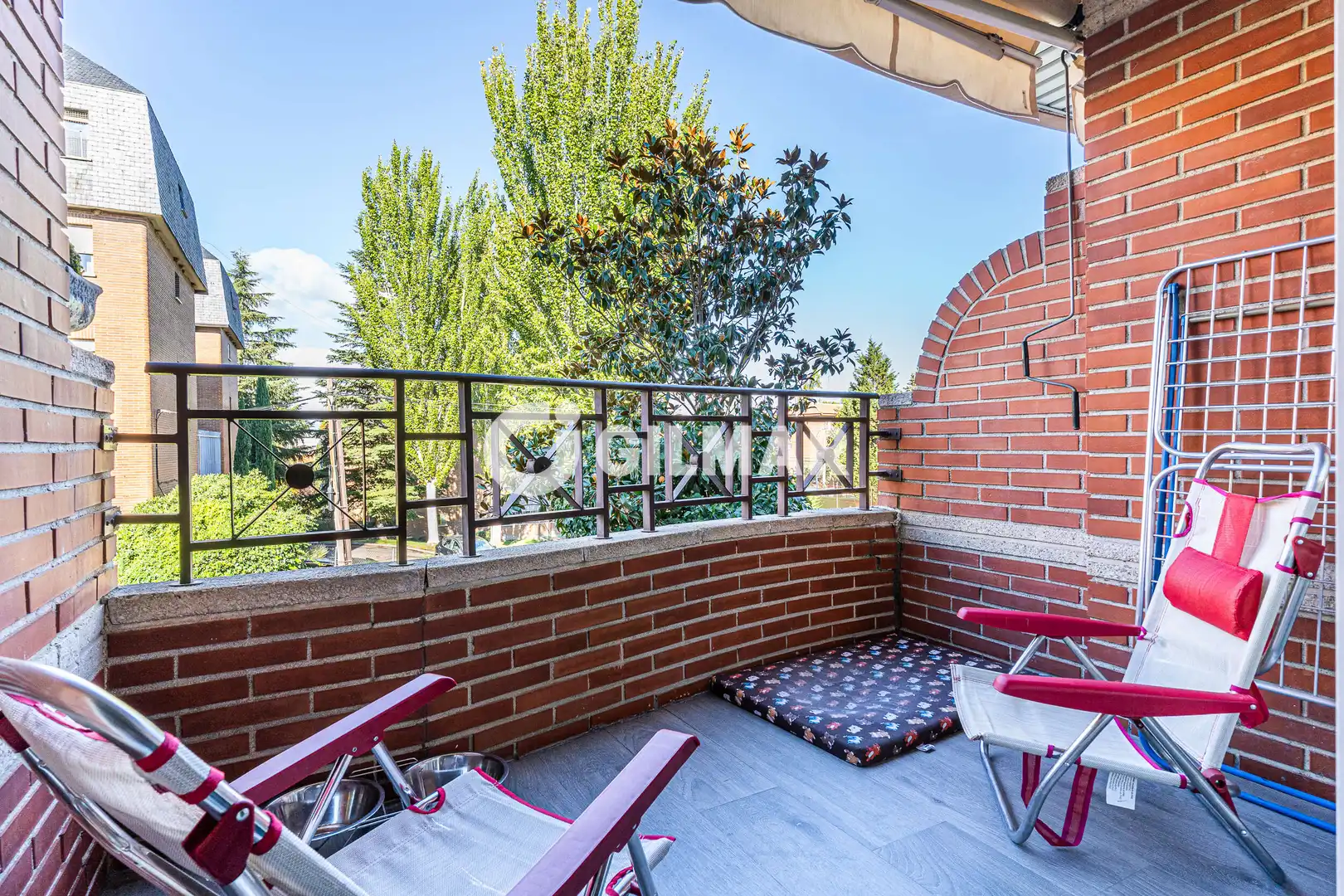 Terraza de Piso en venta en Las Rozas de Madrid con Calefacción, Jardín privado y Piscina
