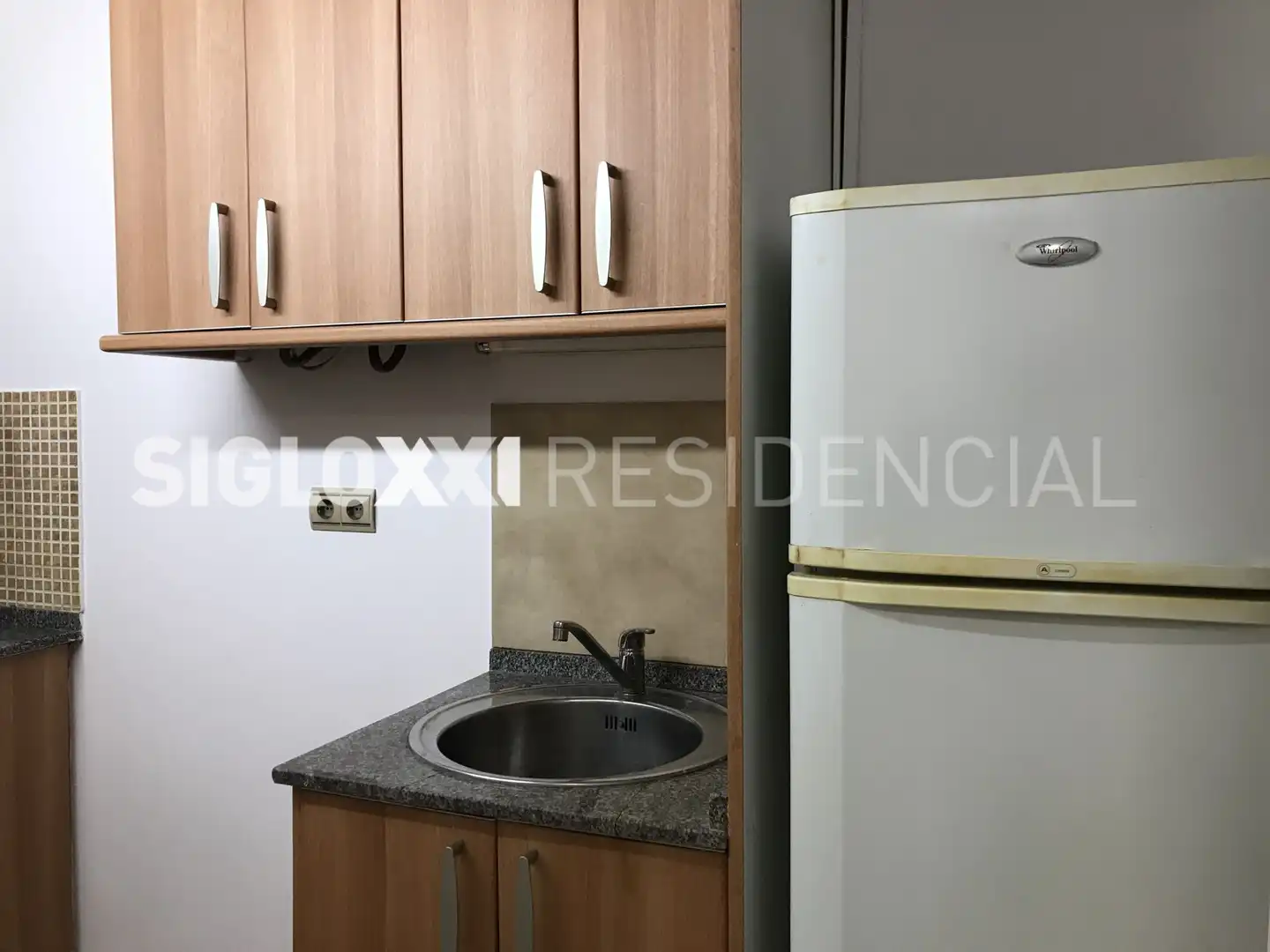 Kitchen of Commercial properties for sale in Barcelona  with Furnished