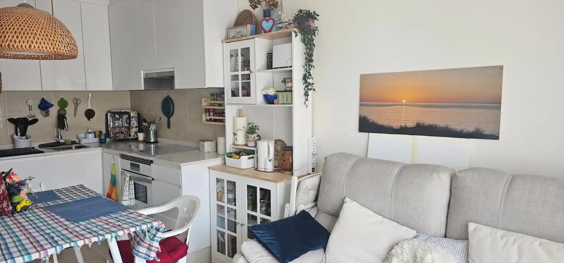 Wohnzimmer von Wohnungen zur Miete in Sanxenxo mit Möbliert, Ofen und Waschmaschine