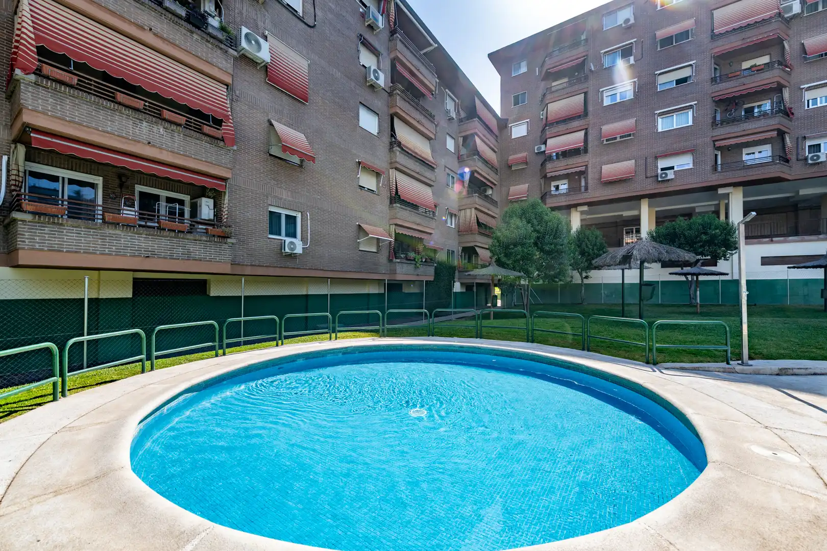 Piscina de Pis en venda en San Sebastián de los Reyes amb Aire condicionat, Calefacció i Terrassa
