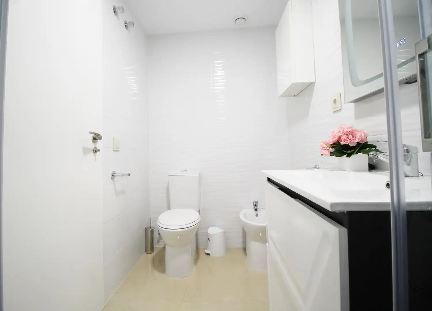 Badezimmer von Wohnungen zum Verkauf in Oropesa del Mar / Orpesa mit Klimaanlage, Privatgarten und Terrasse