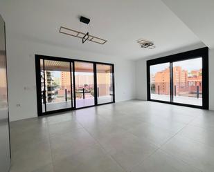 Living room of Flat to rent in Alicante / Alacant  with Heating, Private garden and Terrace